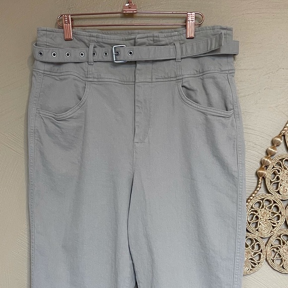 Gap Hi-Rise Belted Cropped Chinos, Field Stone, Size 12 - Picture 4 of 8